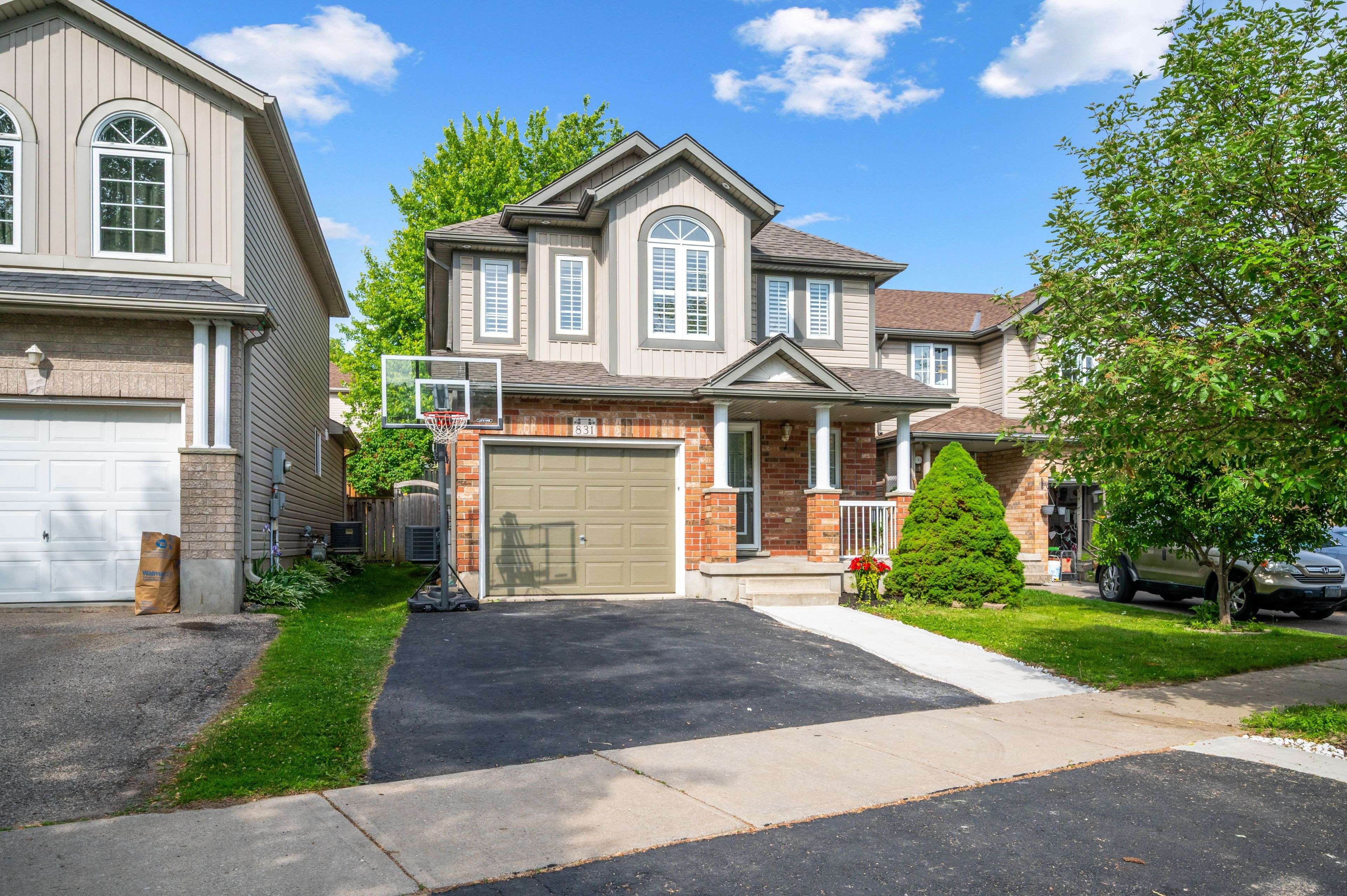 831 Whitecap AVE, Waterloo, ON N2K 4L4