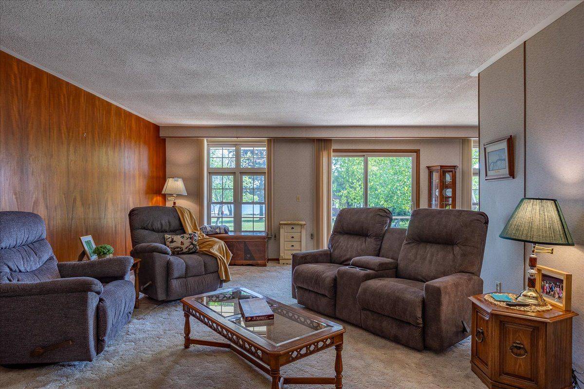 Kawartha Lakes, ON K0M 1N0,247 Rabys Shore DR