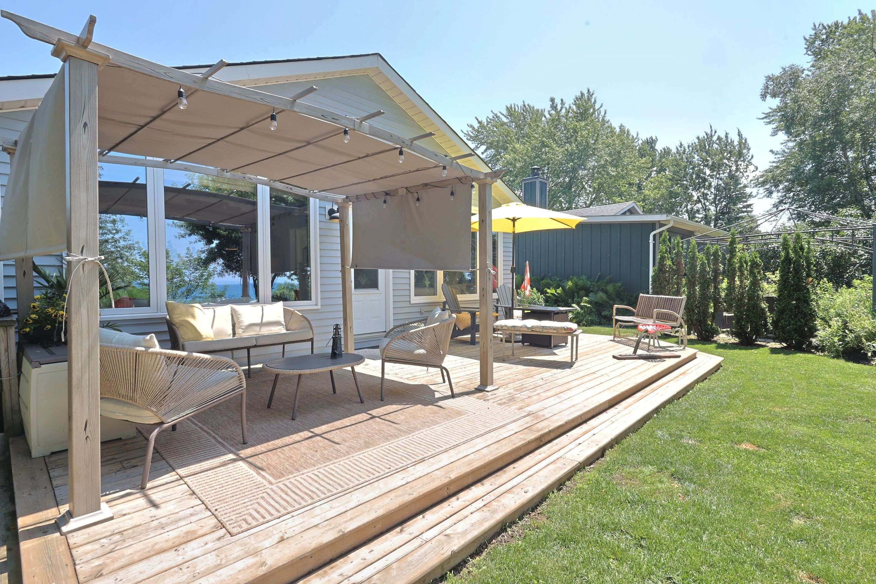 Bluewater, ON N0M 1T0,71857 SUNVIEW AVE