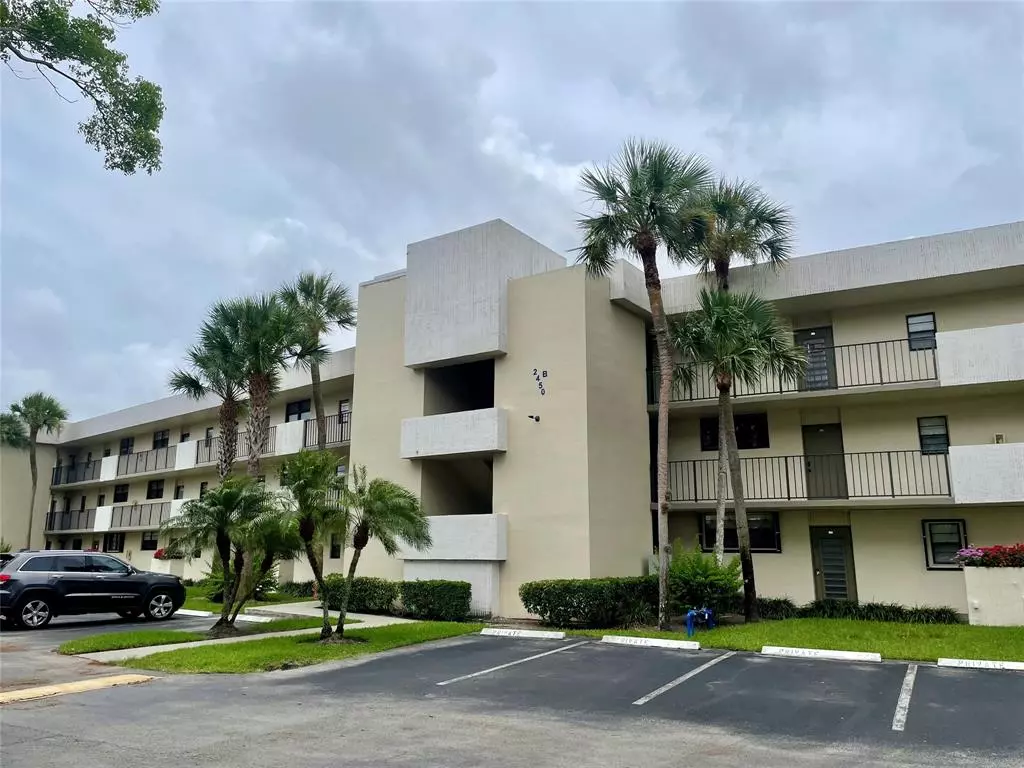 Deerfield Beach, FL 33442,2450 Deer Creek Country Club Blvd #206-B