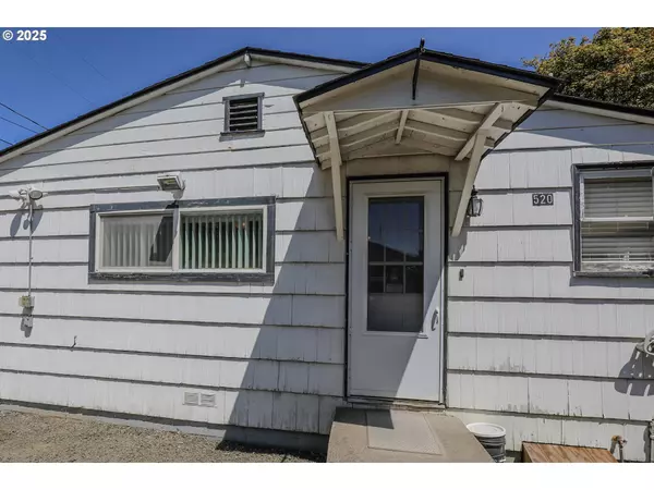 Roseburg, OR 97471,520 W UMPQUA ST