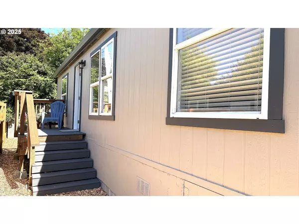 Lincoln City, OR 97367,602 SE Quay AVE