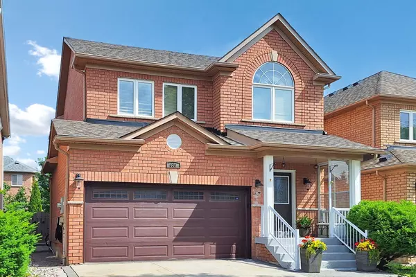 639 Society CRES,  Newmarket,  ON L3X 2V8