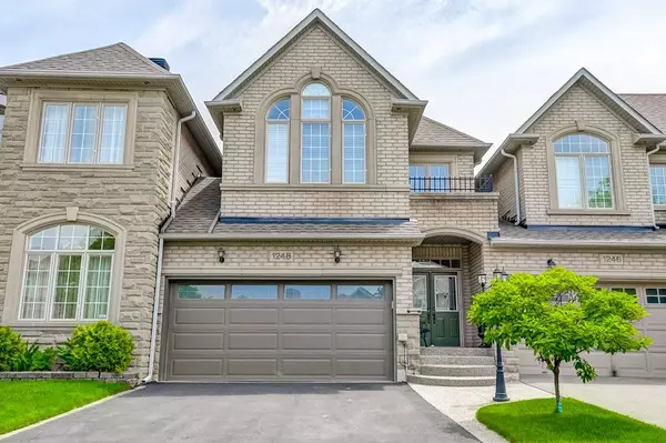 Oakville, ON L6H 7N9,1248 Agram DR