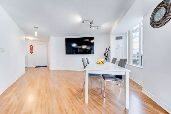 Mississauga, ON L5B 4P5,3888 Duke Of York BLVD #1225