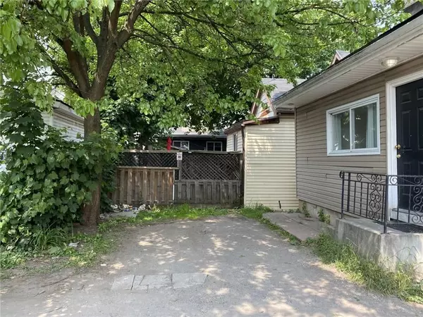 Hamilton, ON L8L 2K1,1164 Cannon ST E