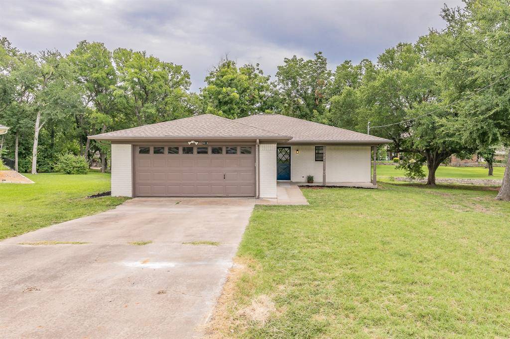 De Cordova, TX 76049,5613 Pecos Court