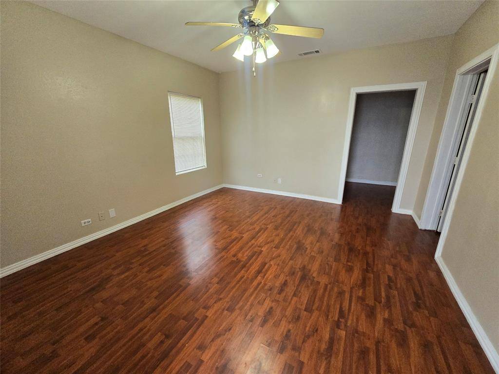 Keene, TX 76059,212 E 4th Street