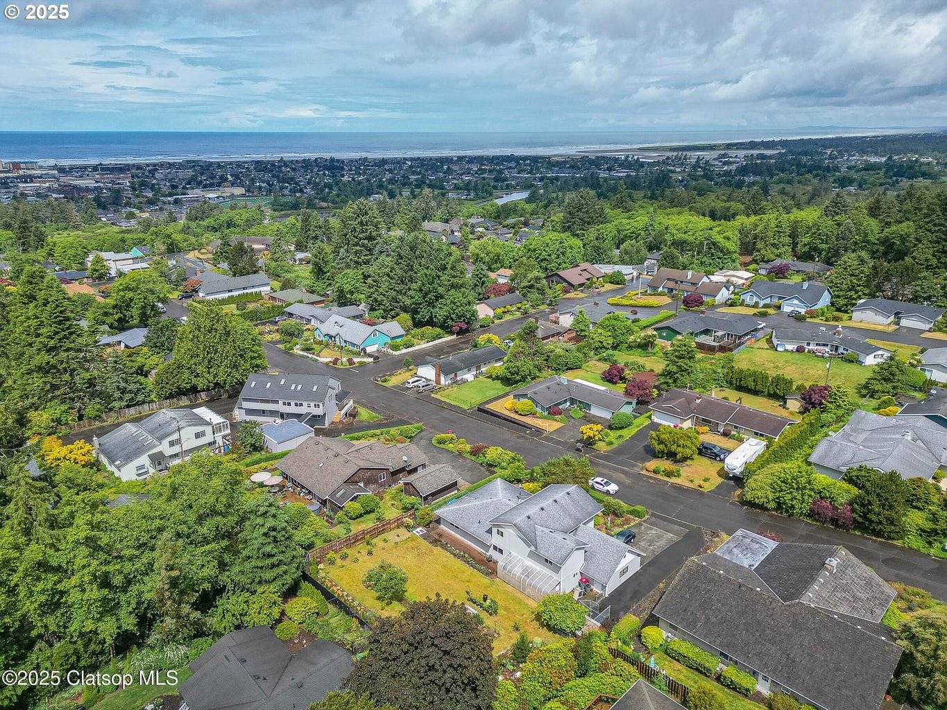 Seaside, OR 97138,2155 MAPLE ST