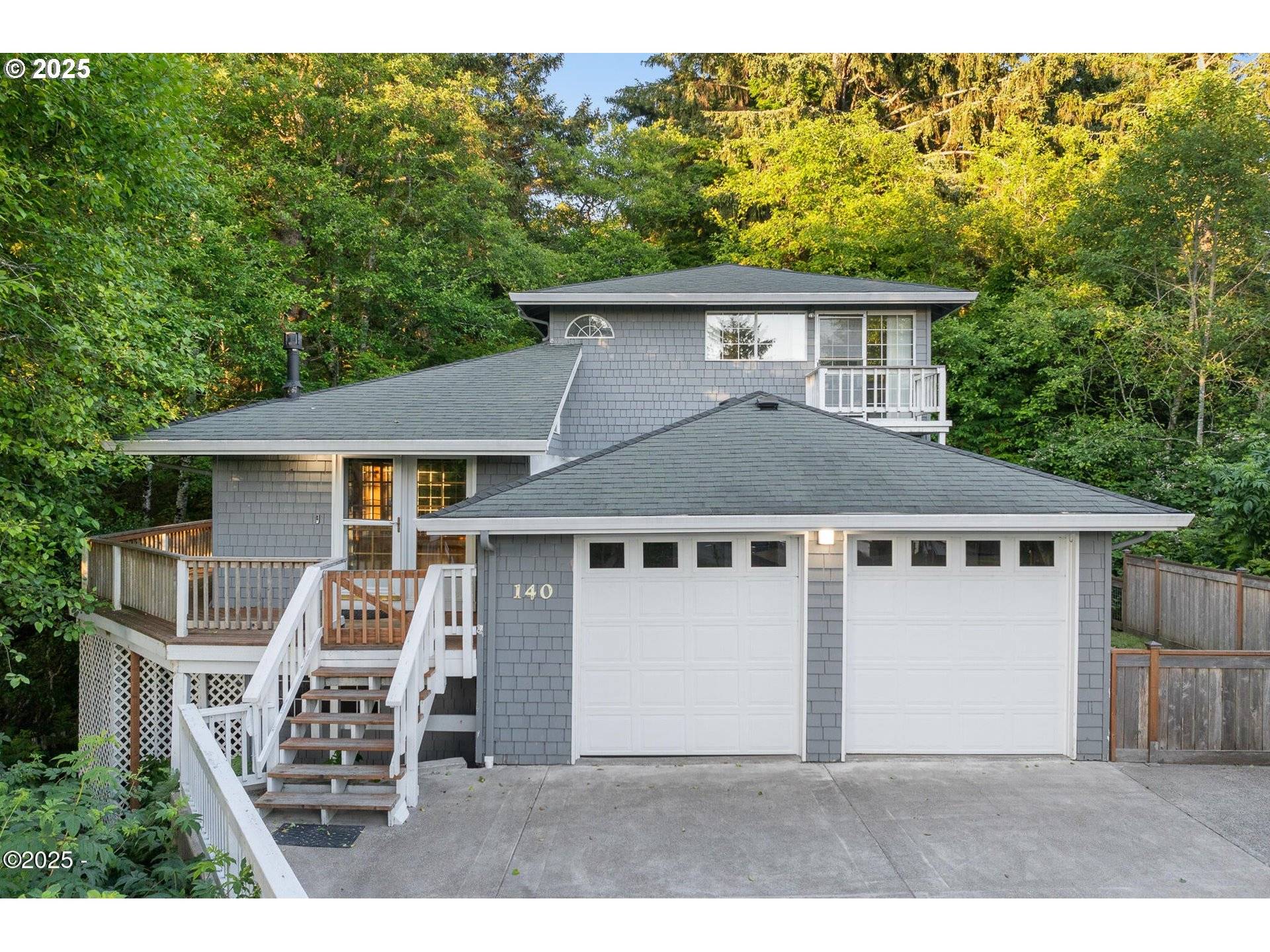 Depoe Bay, OR 97341,140 SE BAYVIEW AVE