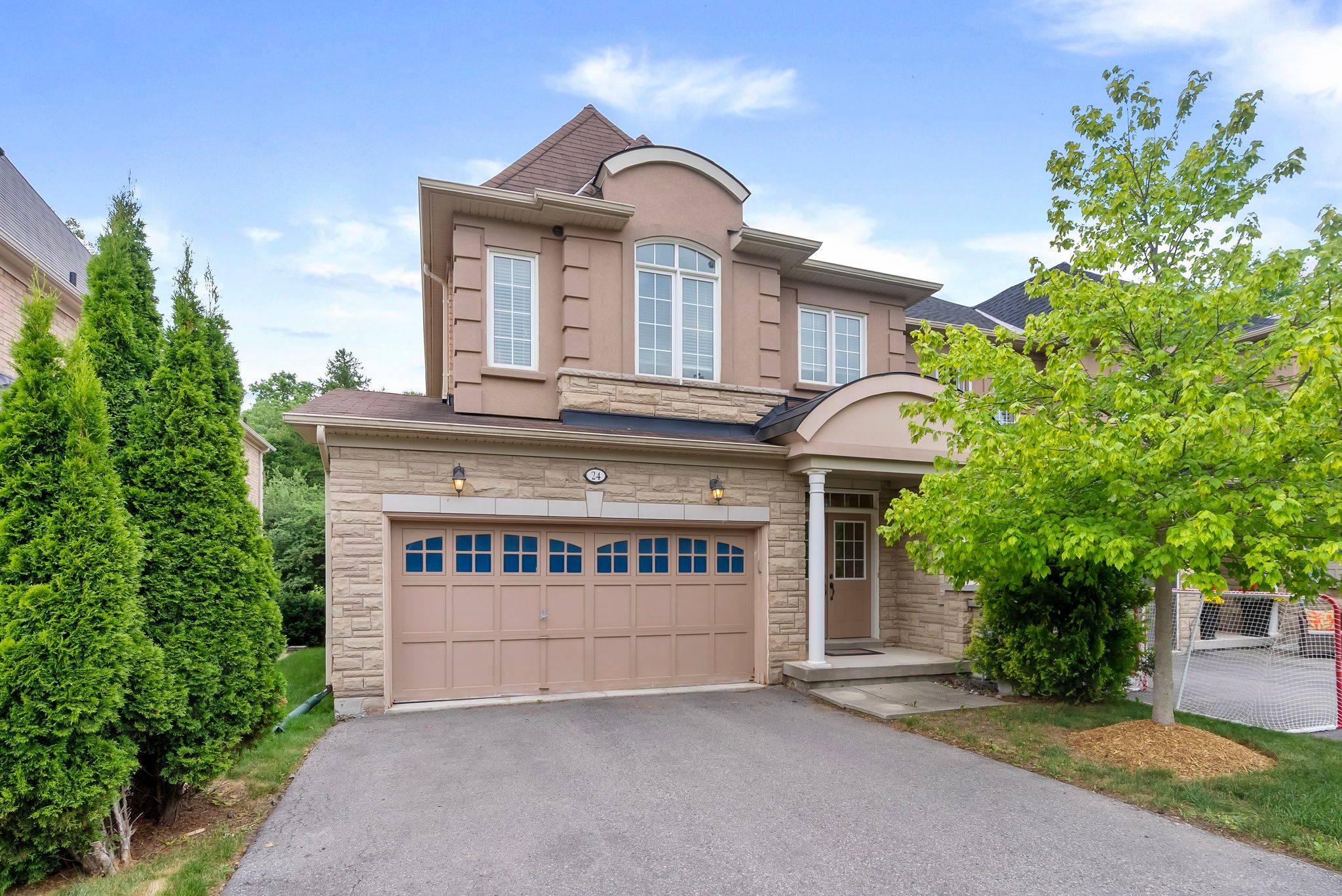 450 Worthington AVE #24, Richmond Hill, ON L4E 0E5