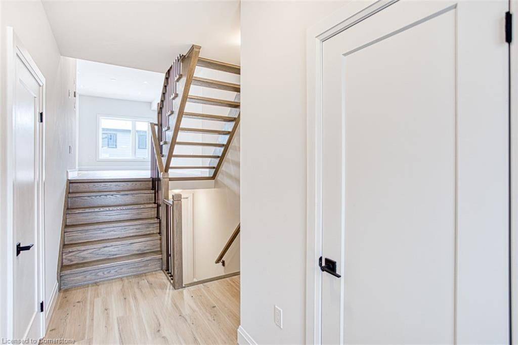 Hamilton, ON L9C 0E9,69 Bensley LN