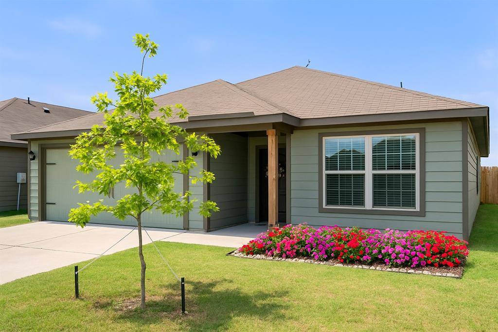 115 Bush Drive,  Venus,  TX 76084