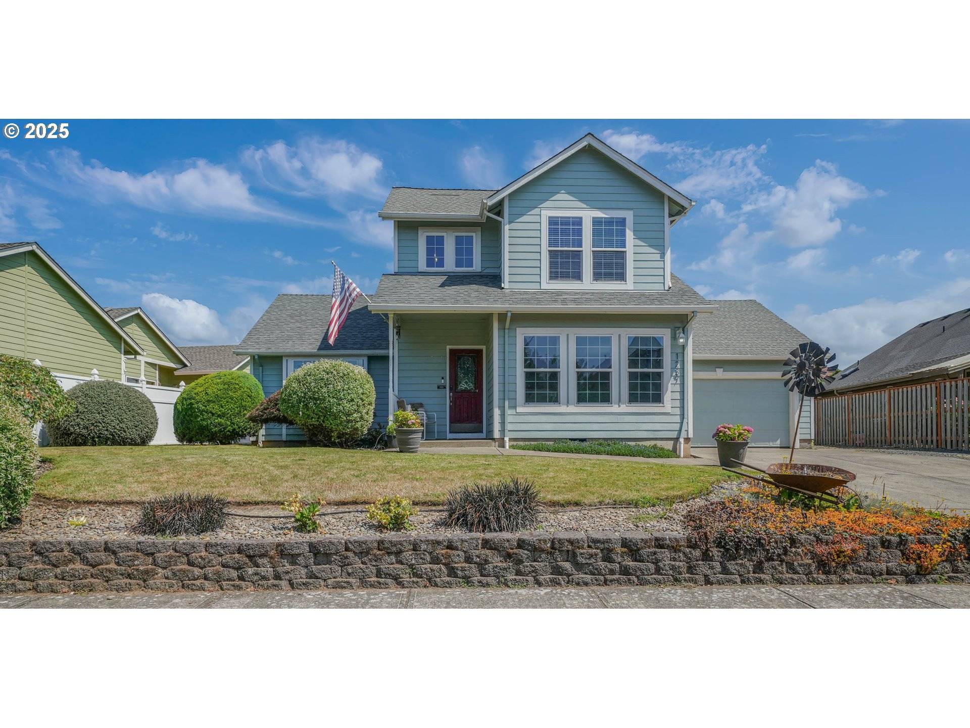 1237 Mayanna DR, Woodburn, OR 97071