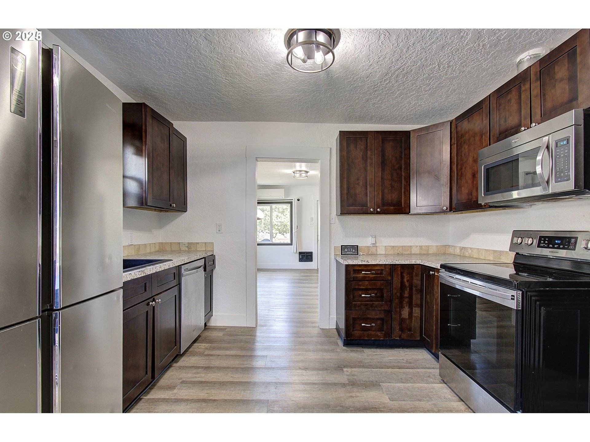 Longview, WA 98632,319 COLORADO ST