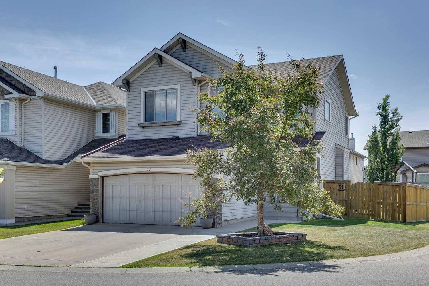 47 New Brighton Link Southeast, Calgary, AB T2Z 4J5