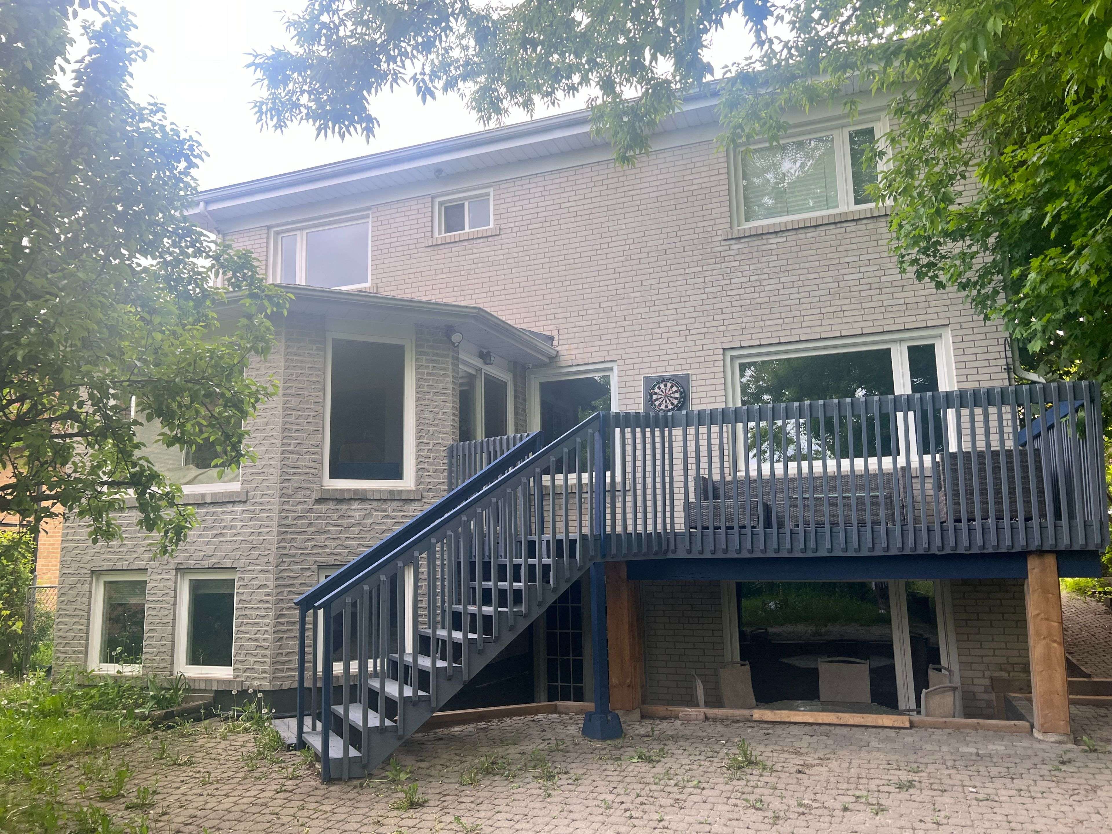 98 Rockford RD, Toronto C07, ON M2R 3A7