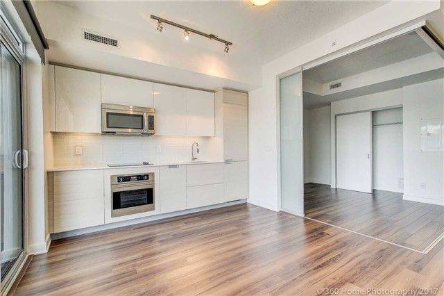Toronto C01, ON M5T 0A9,210 Simcoe ST #2110