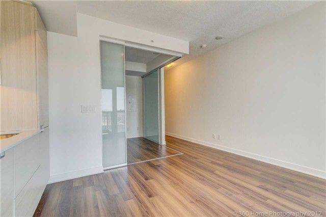 Toronto C01, ON M5T 0A9,210 Simcoe ST #2110