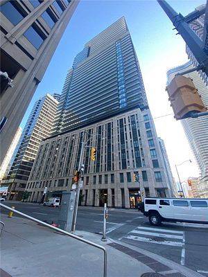 955 Bay ST #821, Toronto C01, ON M5S 0C6
