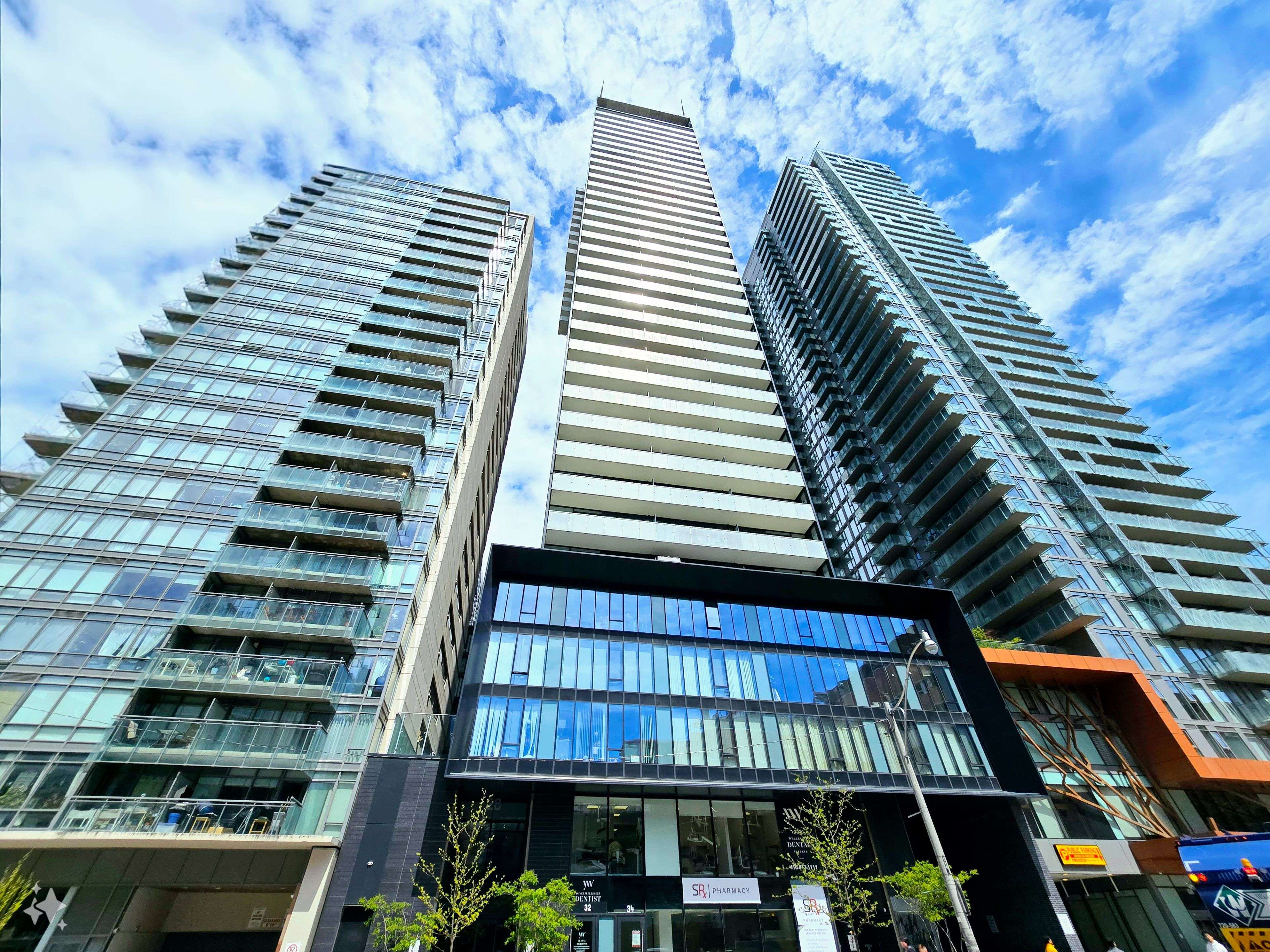 28 Wellesley ST E #2908, Toronto C08, ON M4Y 0C4