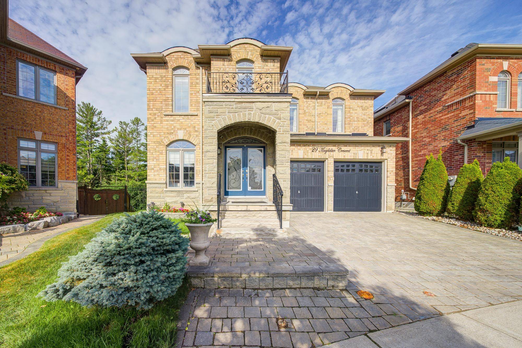 Richmond Hill, ON L4E 0W4,29 Magdalan CRES
