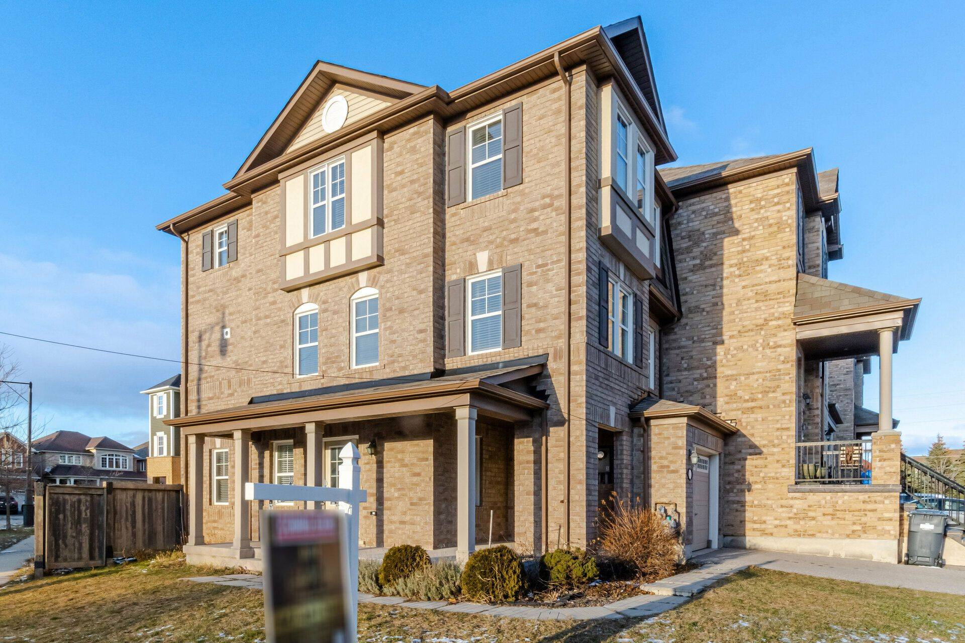Brampton, ON L7A 0R2,6 Viewforth RD