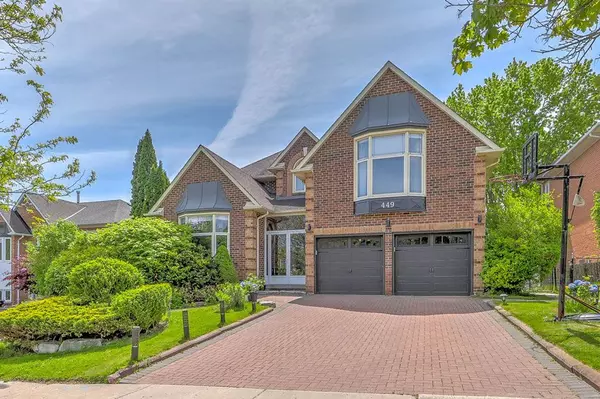 449 Alex Doner DR, Newmarket, ON L3X 1C3