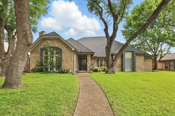 7219 Crooked Oak Drive, Dallas, TX 75248