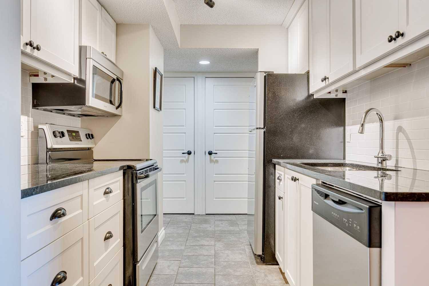 Calgary, AB T2V5B5,9800 Horton RD SW #405