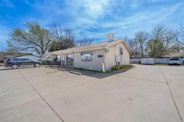 Keller, TX 76248,444 Keller Parkway