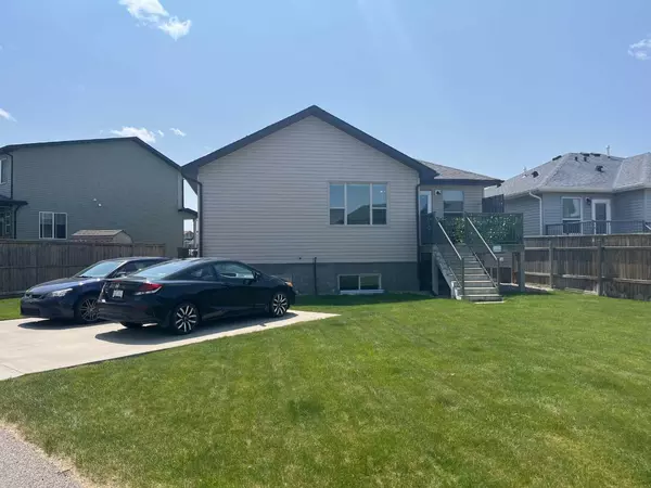 Lethbridge, AB T1J 5H9,511 Mt. Sundance PL West