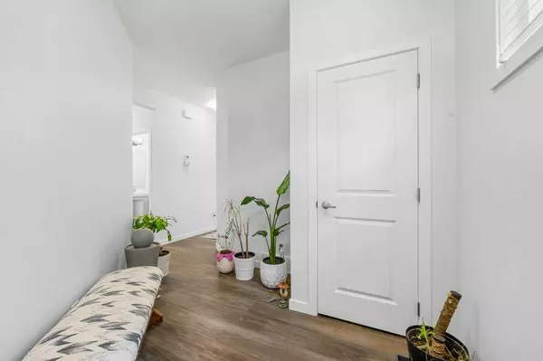 Calgary, AB T3M 3A2,240 Magnolia Heath SE