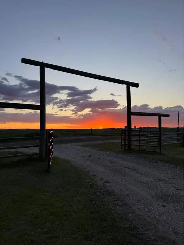 Rural Wheatland County, AB T1P 0M3,251017A &B Range Road 245