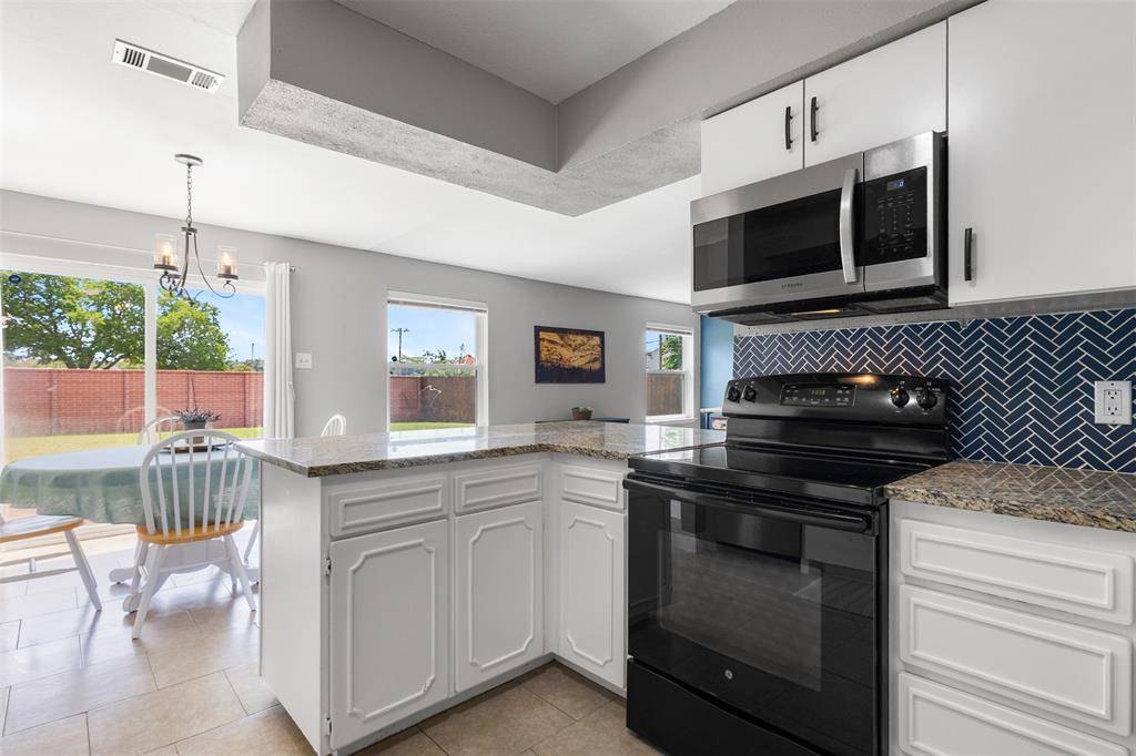 North Richland Hills, TX 76182,7504 Oak Ridge Drive