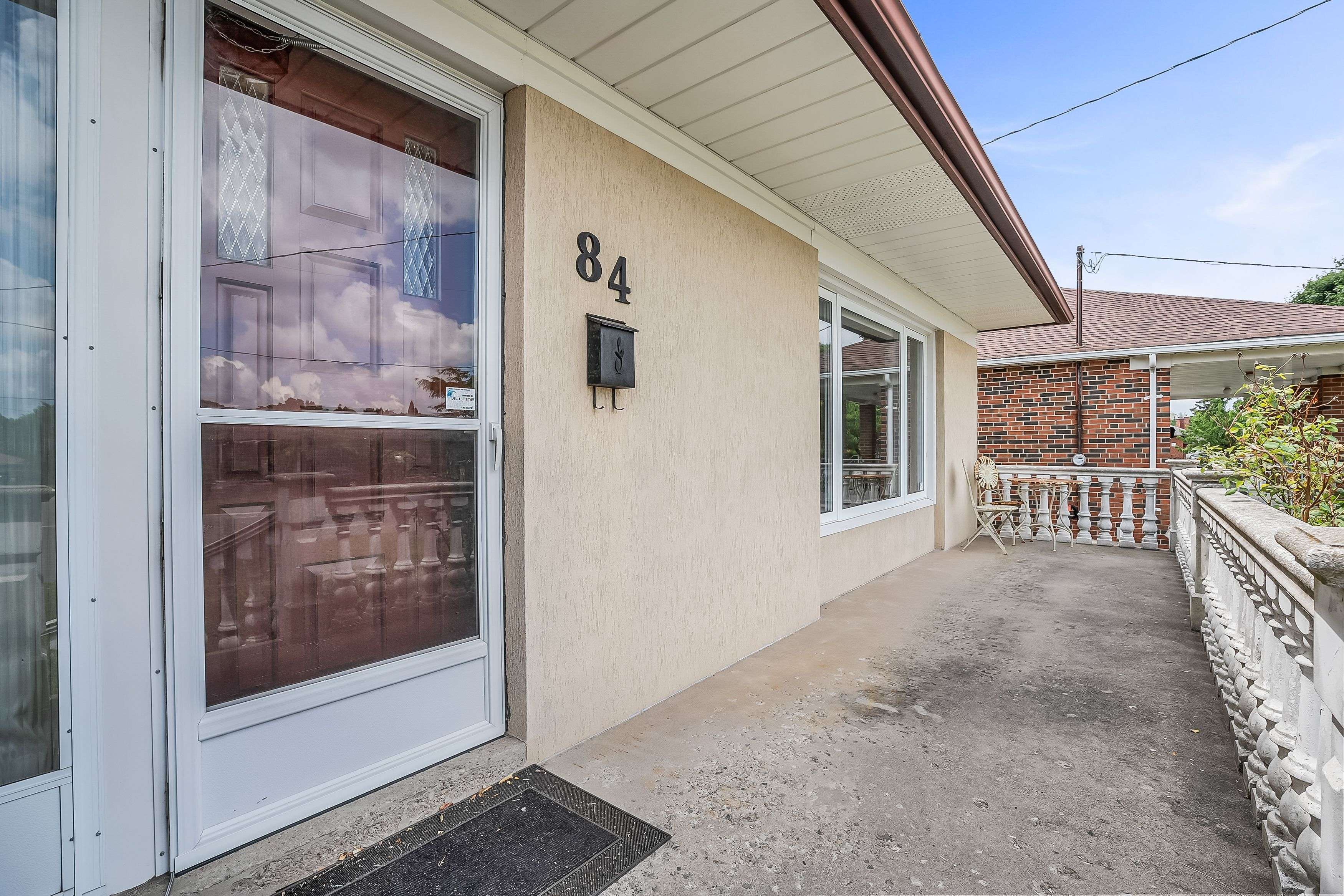 Toronto W05, ON M3M 2E5,84 Blaydon AVE