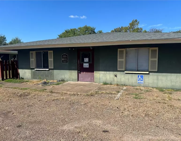 1010 Rose Hill Road, Terrell, TX 75160