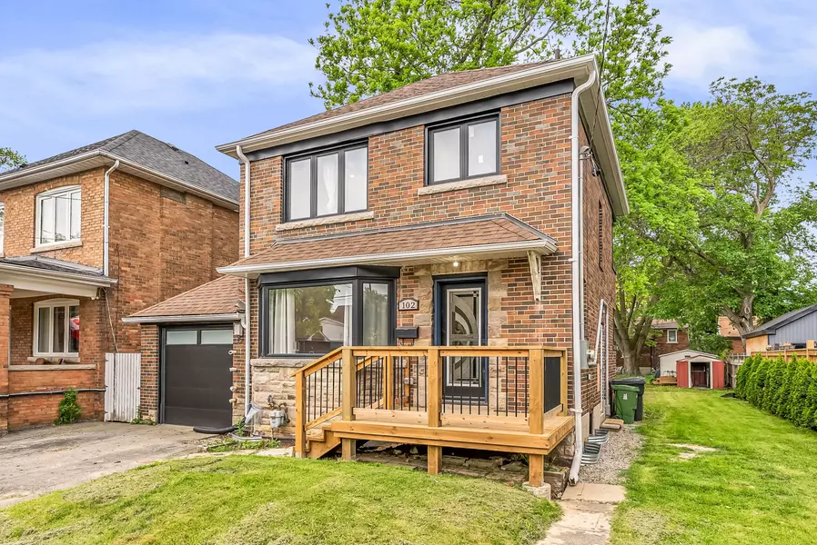 102 Guestville AVE, Toronto W04, ON M6N 4N6