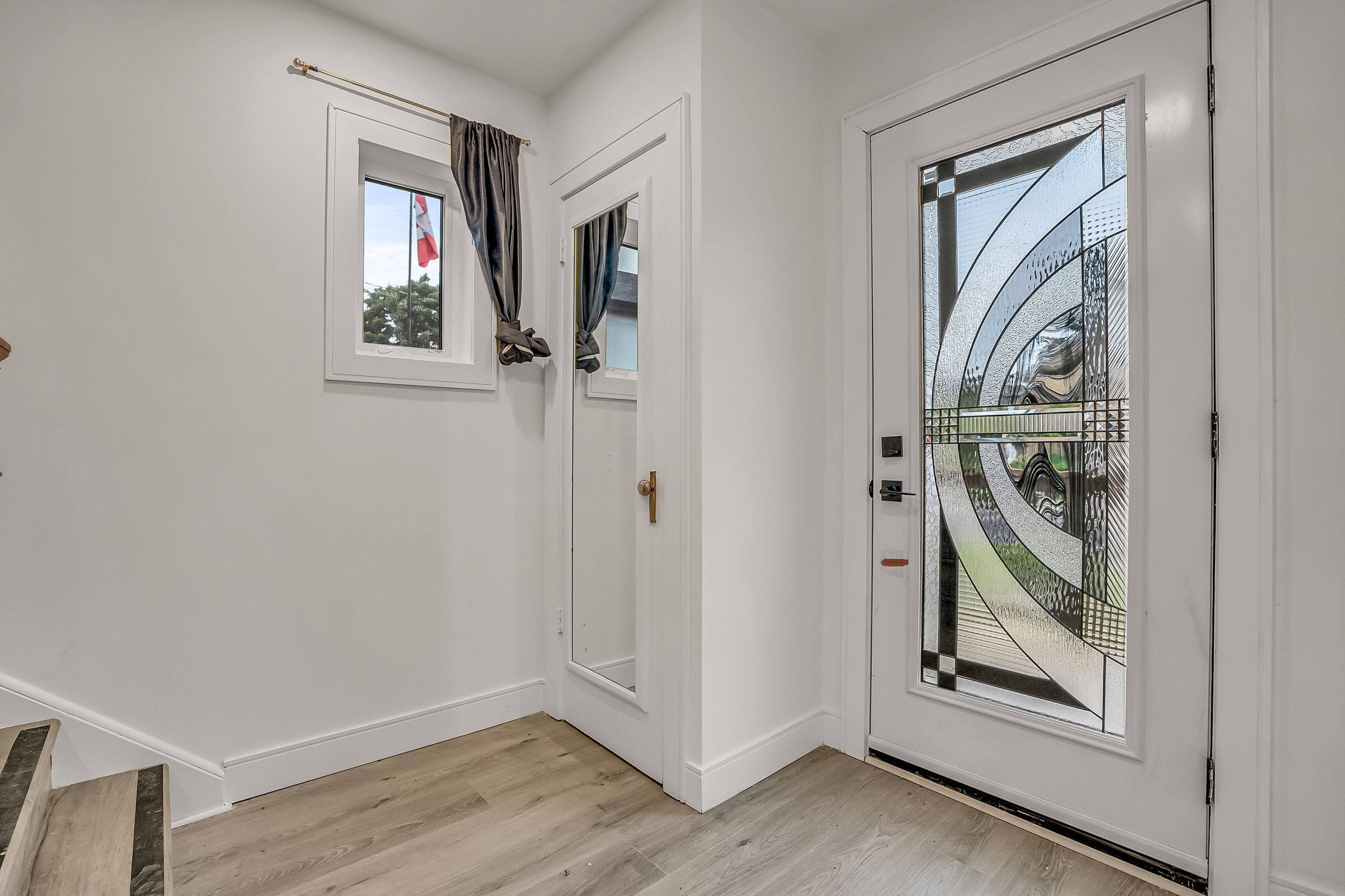 Toronto W04, ON M6N 4N6,102 Guestville AVE