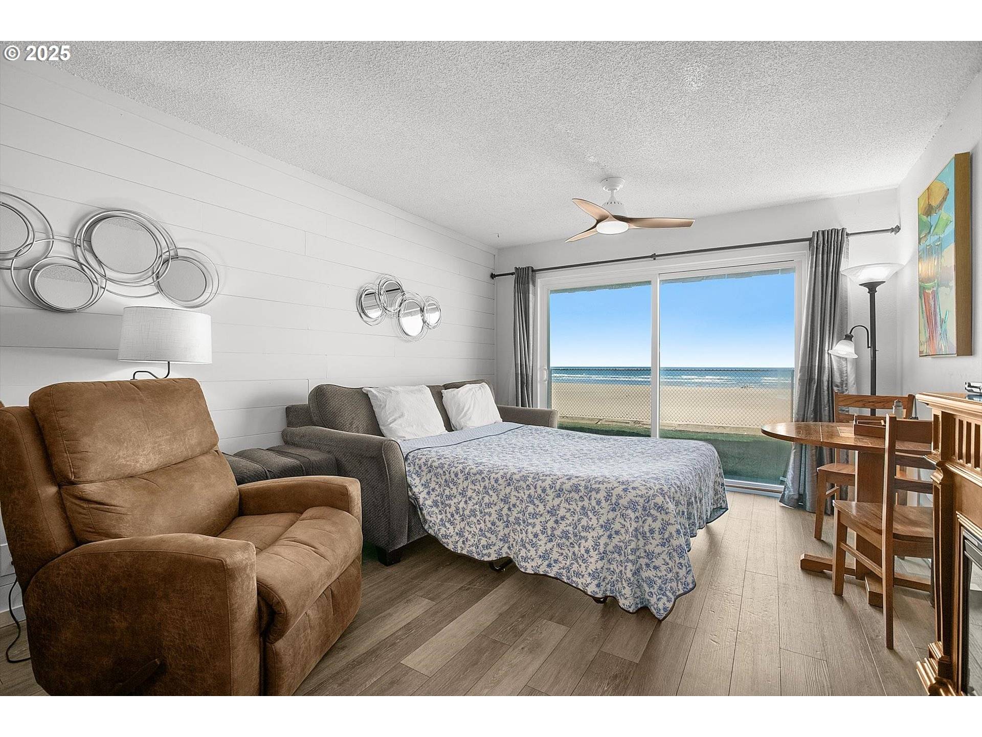 Lincoln City, OR 97367,145 NW INLET AVE