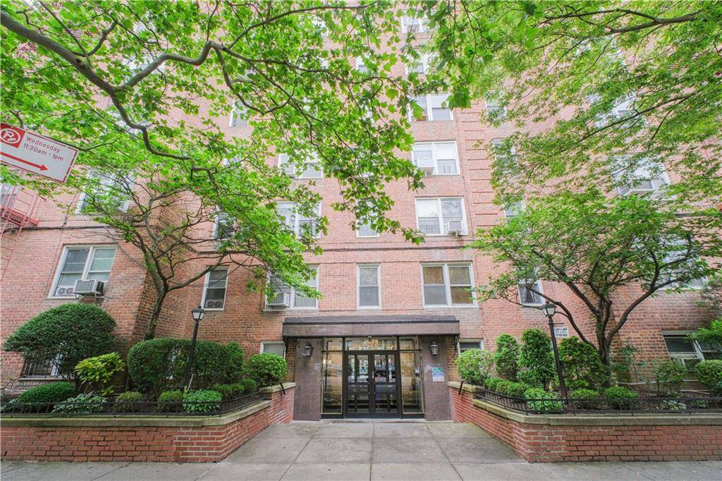 Brooklyn, NY 11229,2675 Ocean AVE #4F