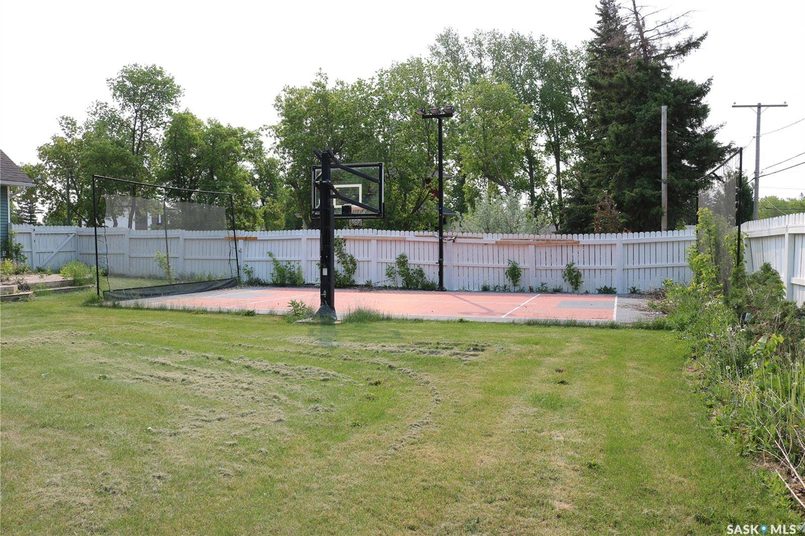 Moosomin, SK S0G 3N0,1307 Windover AVENUE