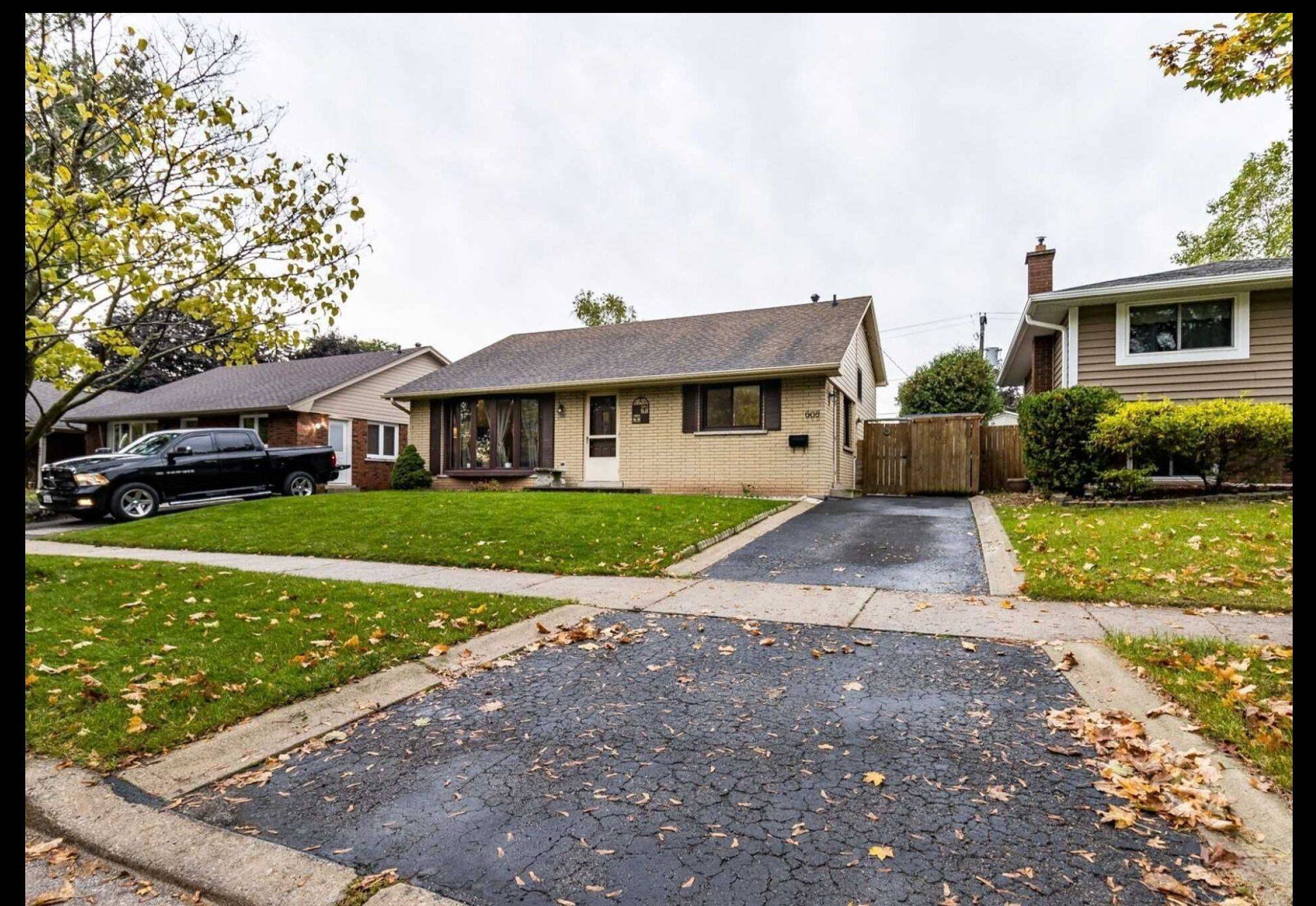 608 Thornwood AVE, Burlington, ON L7N 3B8