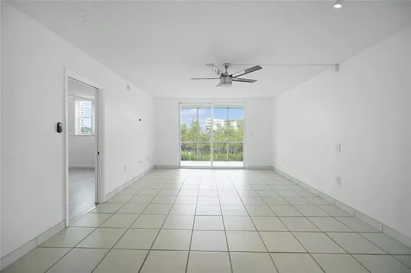 2980 Point East Dr #D206, Aventura, FL 33160