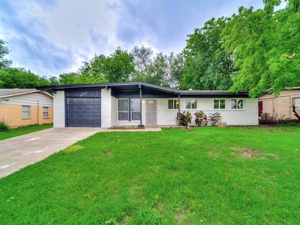 5537 Wheaton Drive, Fort Worth, TX 76133