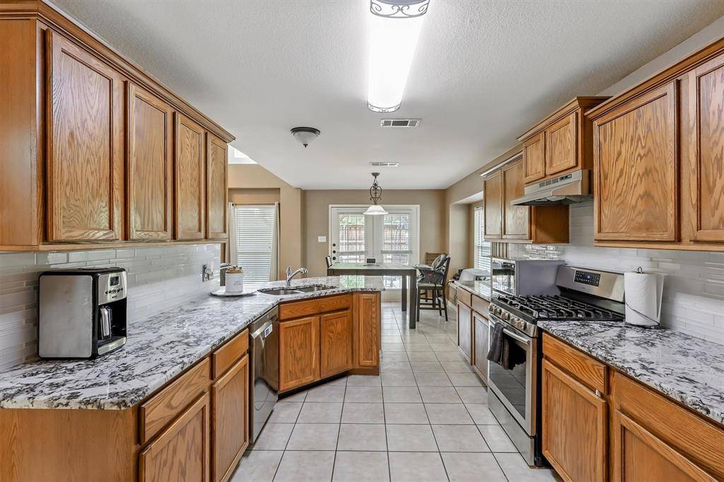Denton, TX 76210,2109 Hemingway Drive