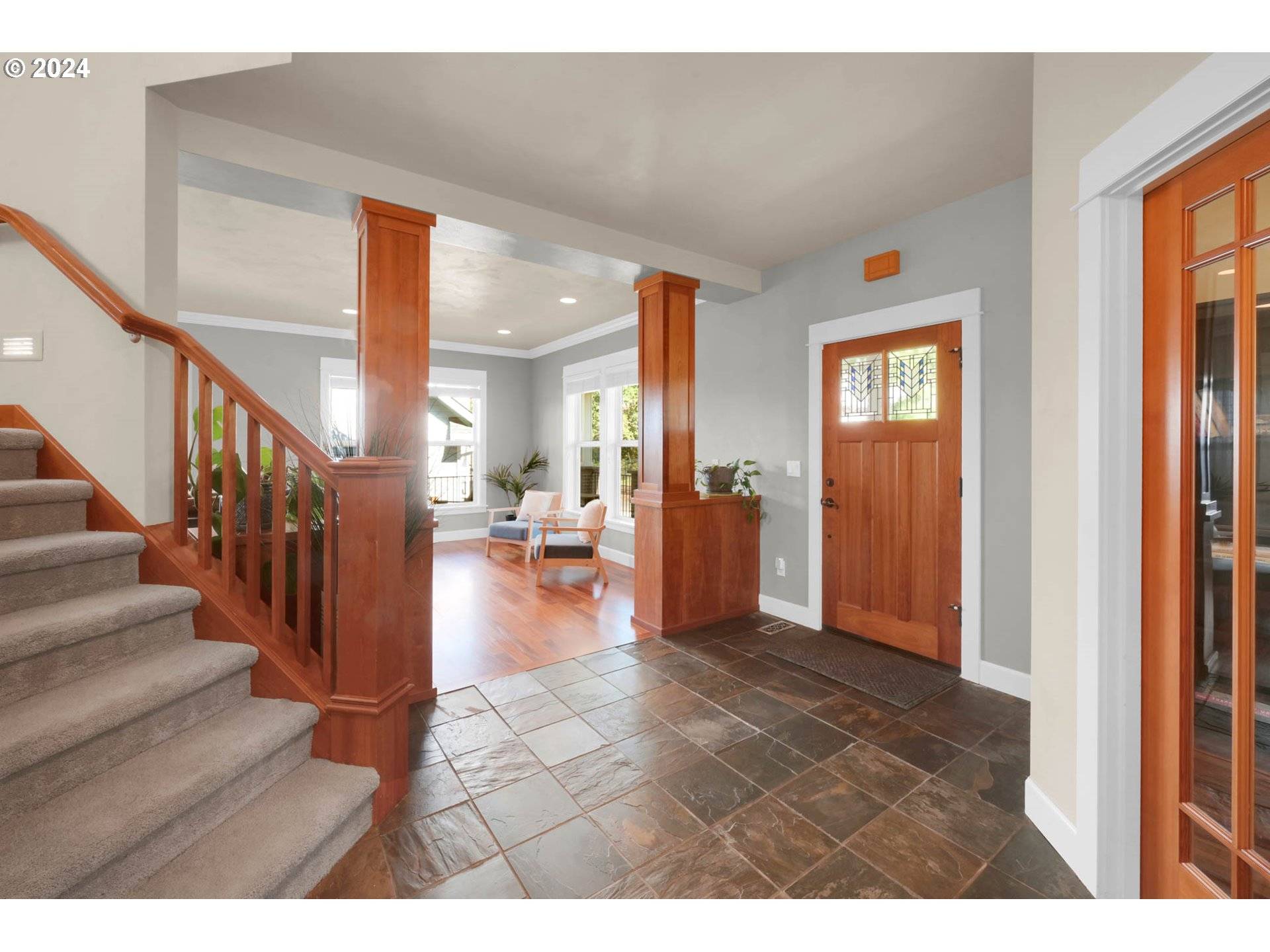 Springfield, OR 97478,360 MOUNTAINGATE DR