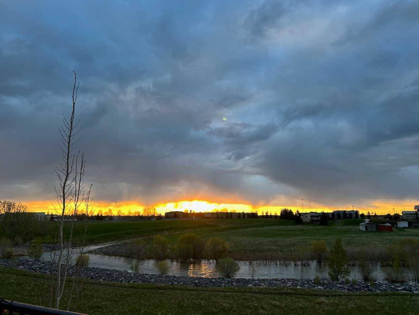 High River, AB T1V 0H5,1514 Monteith DR SE
