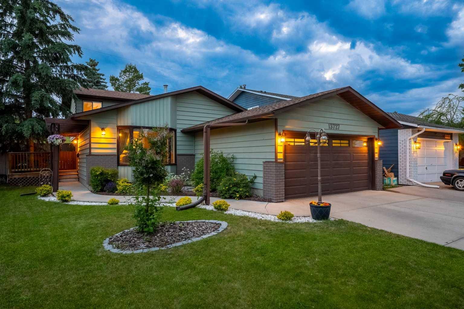 13727 Deer Run BLVD SE,  Calgary,  AB T2J 6L3