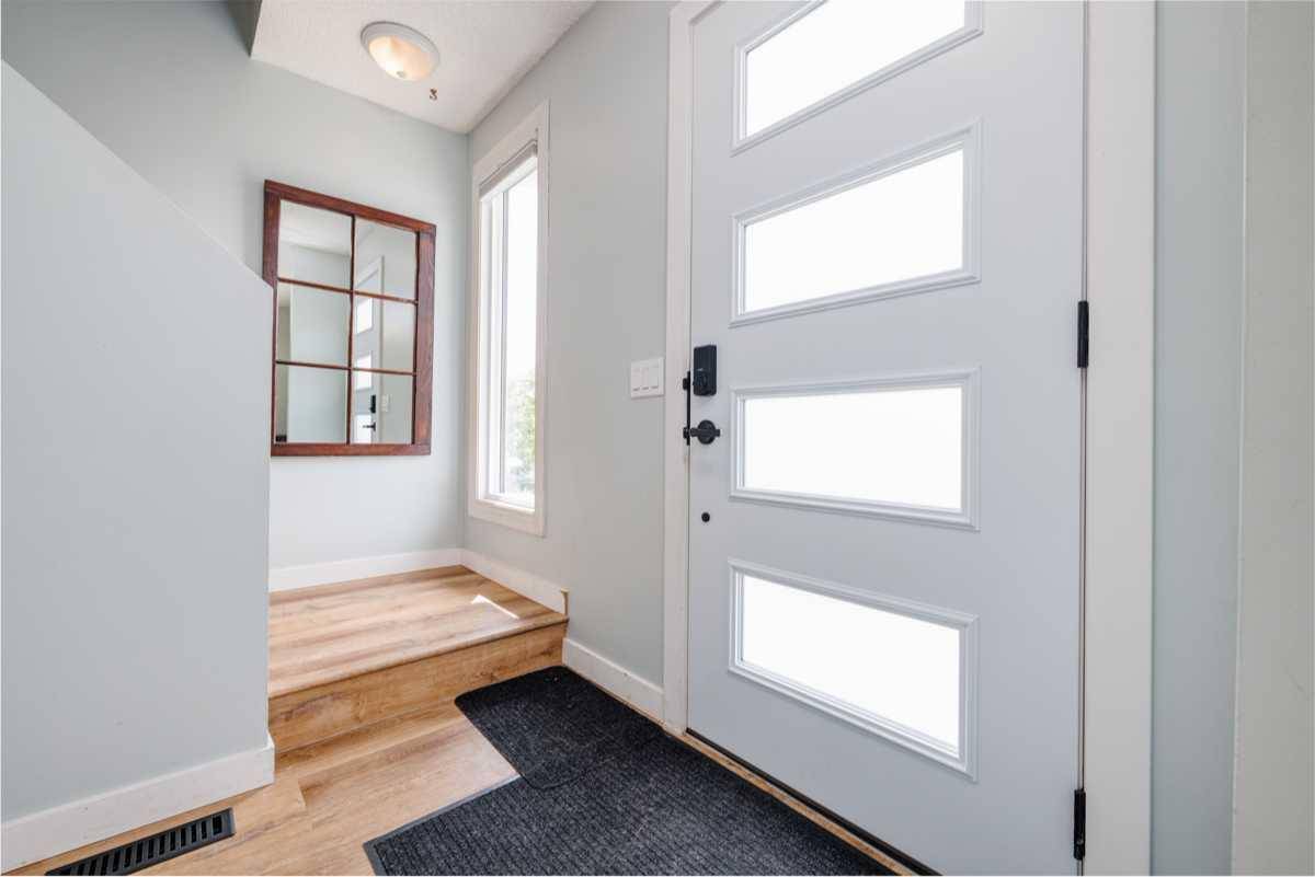 Calgary, AB T2A 6V5,48 Aberdare WAY NE